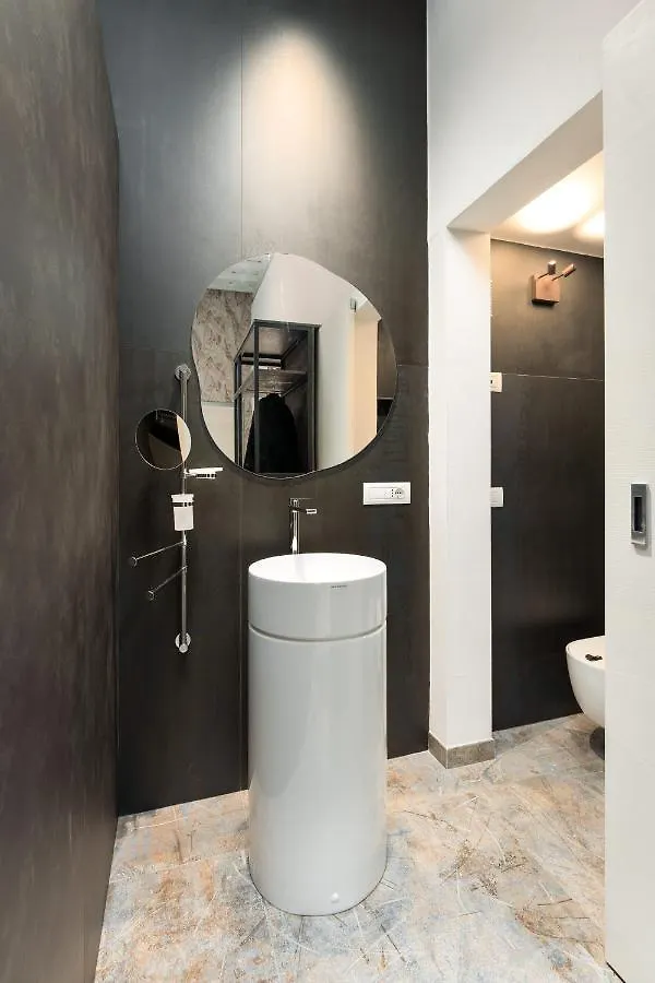 F1Rst Suite Apartment & Spa Florence
