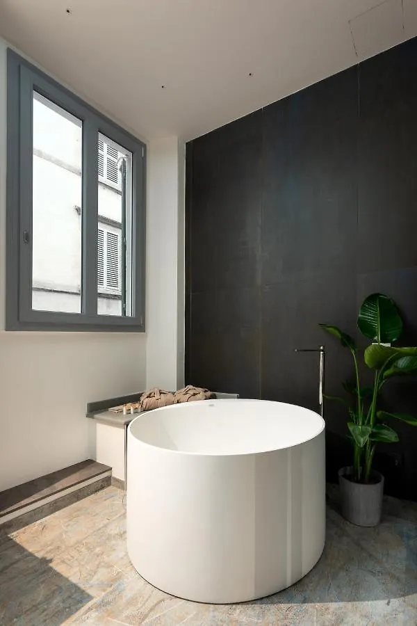 F1Rst Suite Apartment & Spa Florence