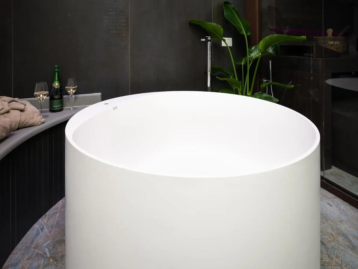 F1Rst Suite Apartment & Spa Florence Italy