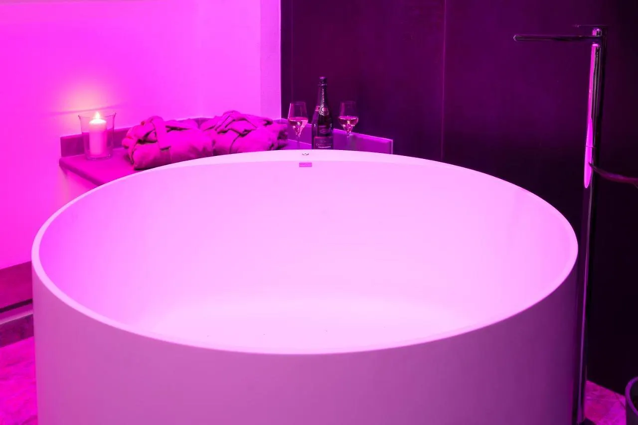 F1Rst Suite Apartment & Spa Florence 0*,  Italy