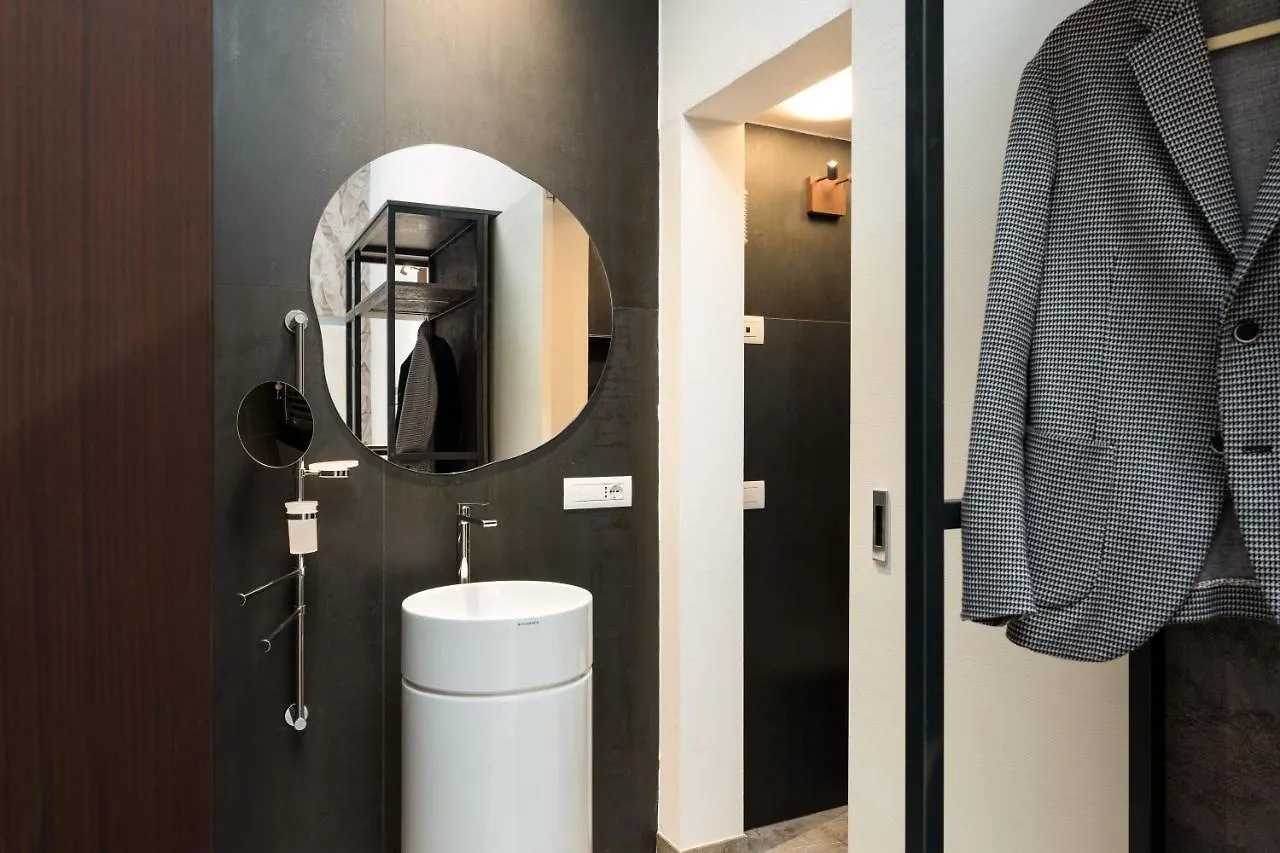 F1Rst Suite Apartment & Spa Florence Italy